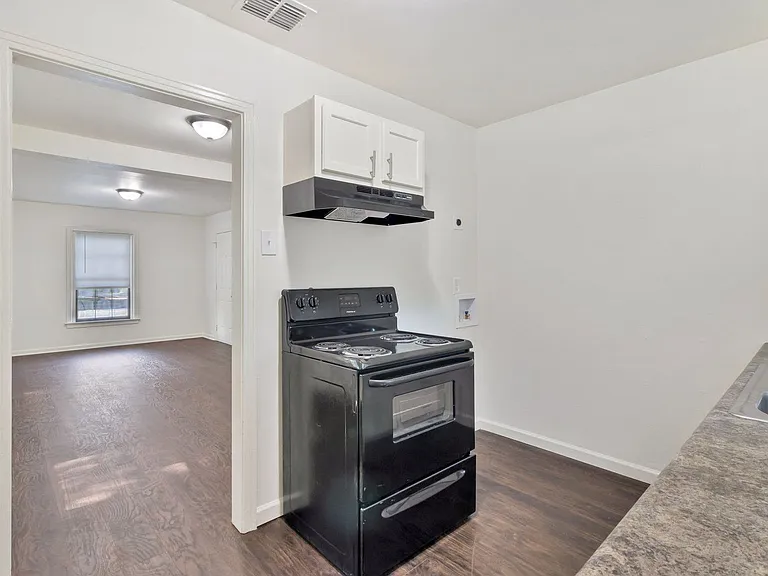 8726 Eldon Dr — Photo 7