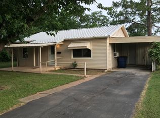 706 Gregory Rd, Graham, TX 76450