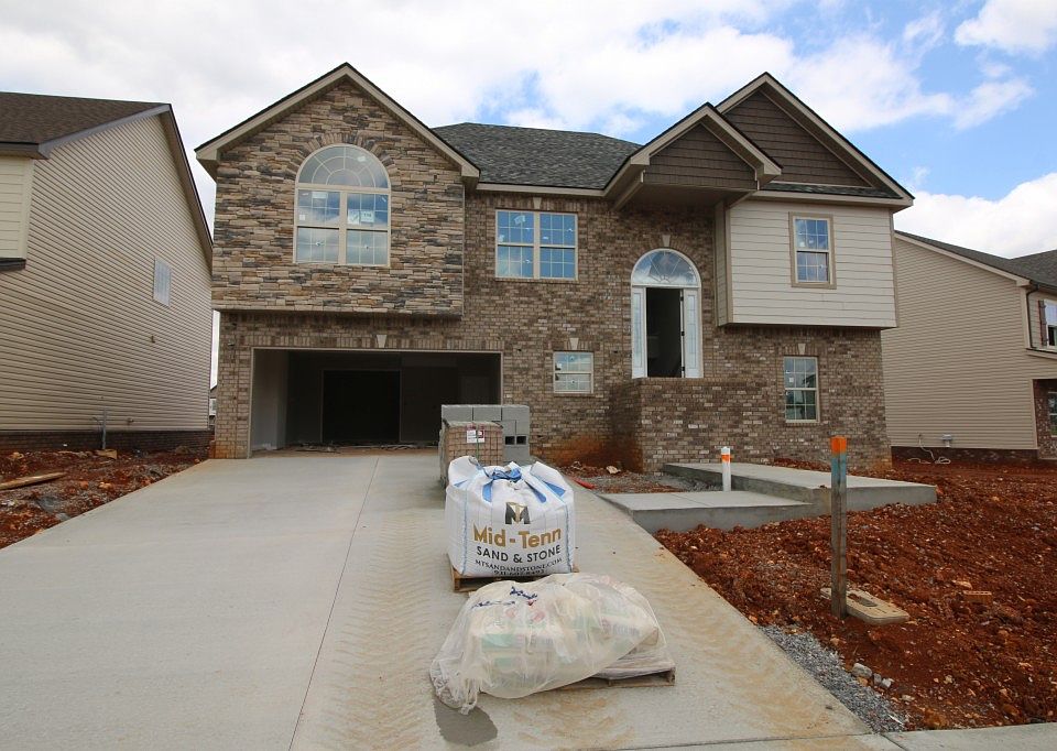 1st image of 144 Charleston Oaks