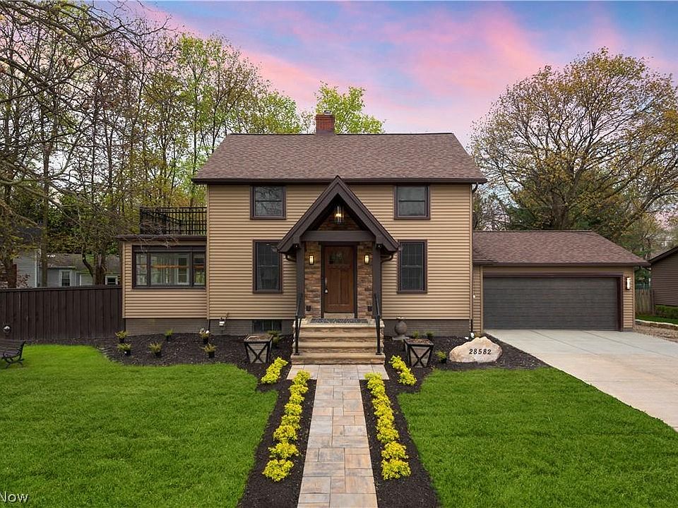 1st image of 28582 Hilliard Blvd