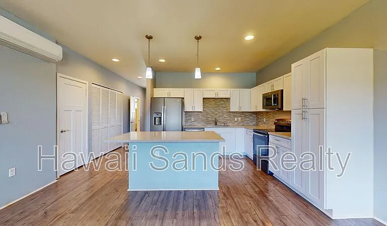 801 Kakala St #304 — Photo 3