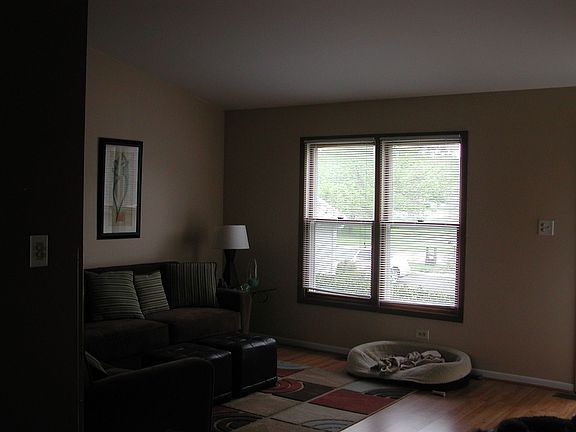 2nd image of 8208 Geneva St