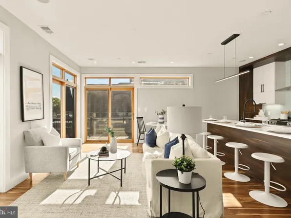 1337 K St SE #Penthouse 3, Washington, DC 20003