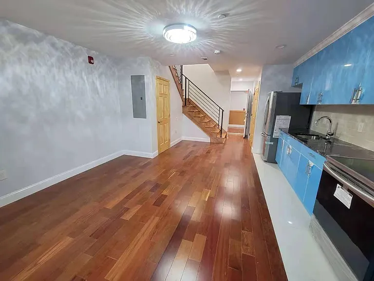 432 N 9th St #3F — Photo 2