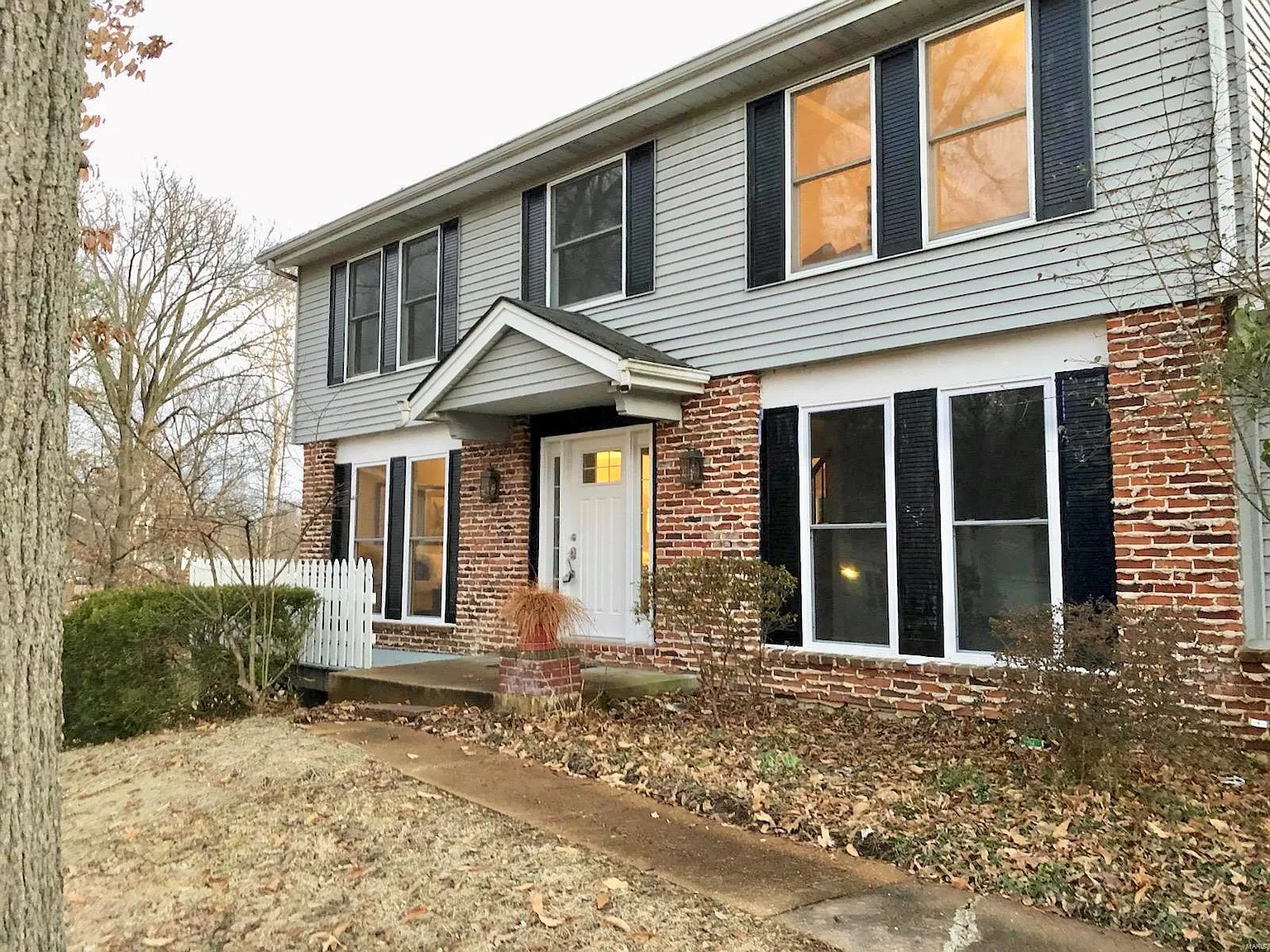 706 Muirkirk Ln photo 1