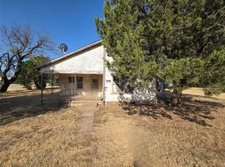 301 N Bois D Arc St, Holliday, TX 76366
