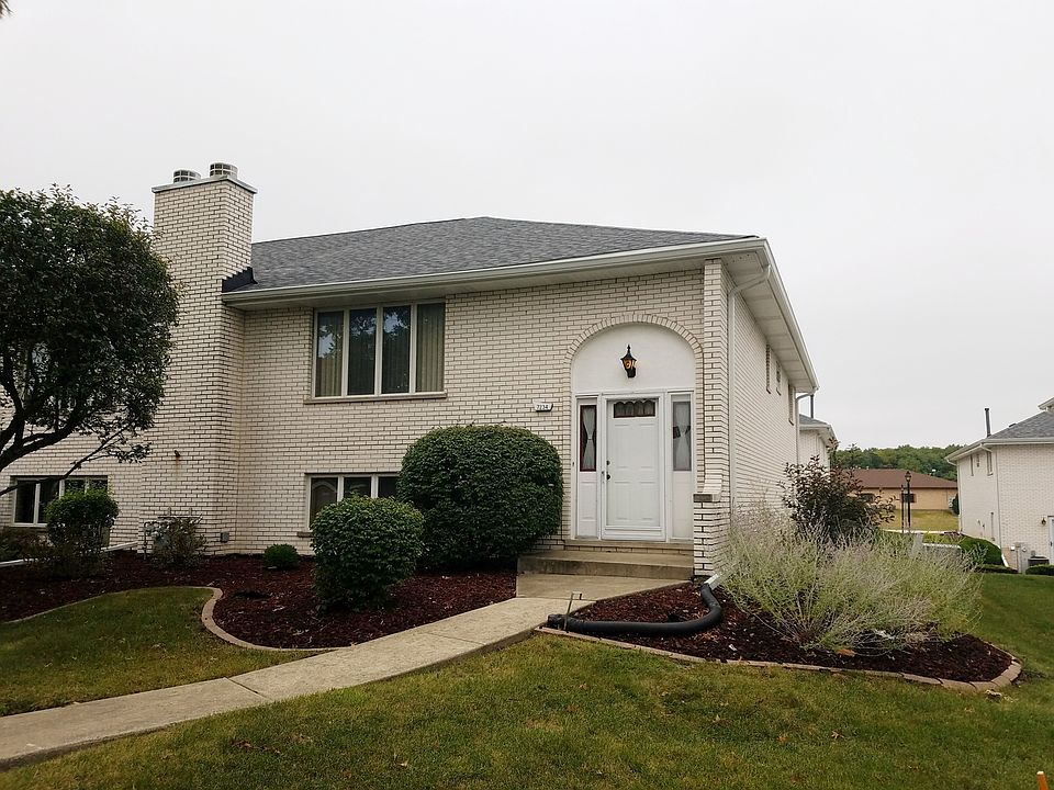 1st image of 7234 W 152nd Pl #15