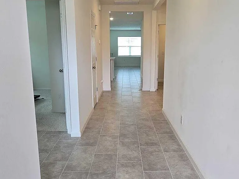 528 Seafoam Cir — Photo 6