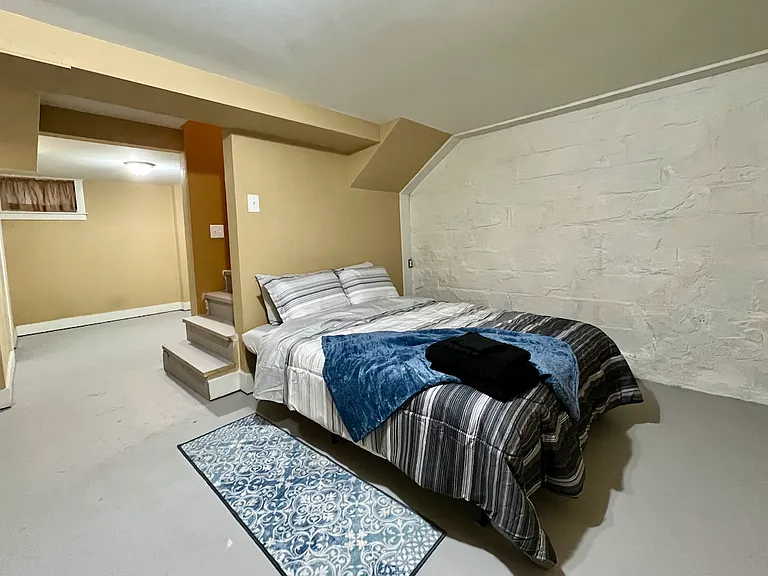 610 N Plum St — Photo 6