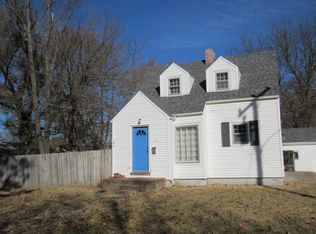 305 W 2nd St, Marshfield, MO 65706