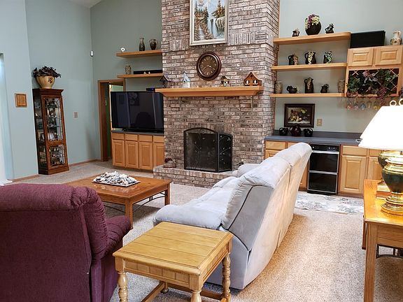 4th image of 5010 Oakview Dr