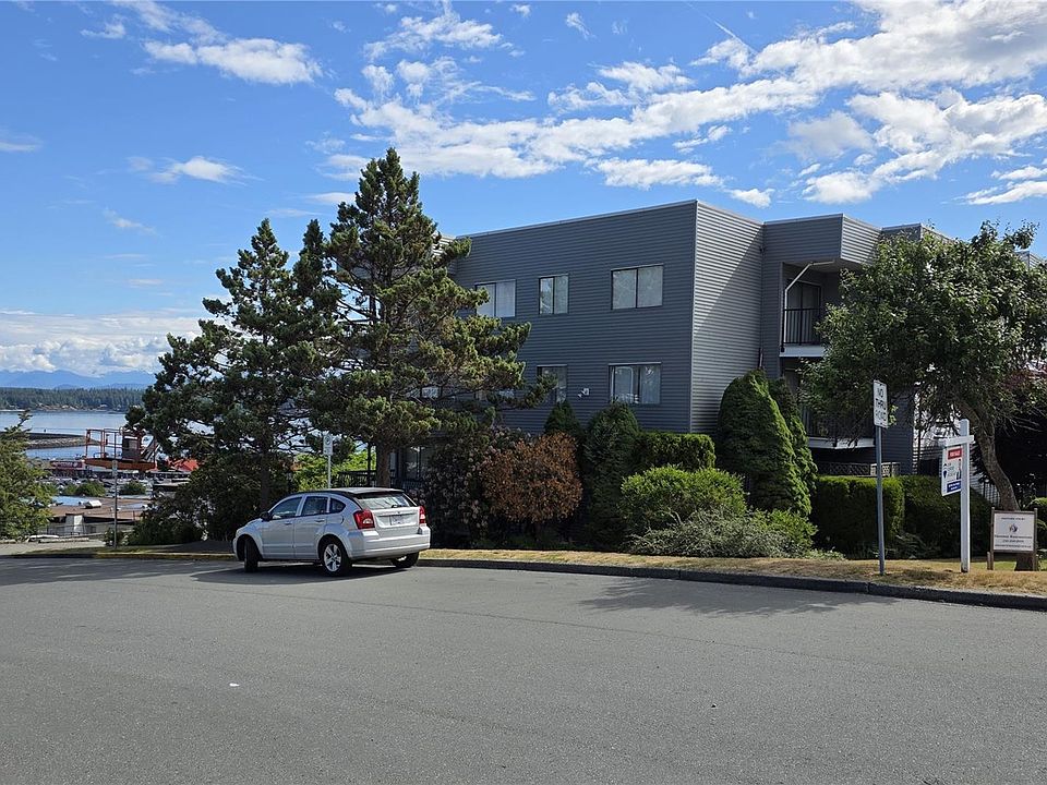 1st image of 907 Cedar St #305