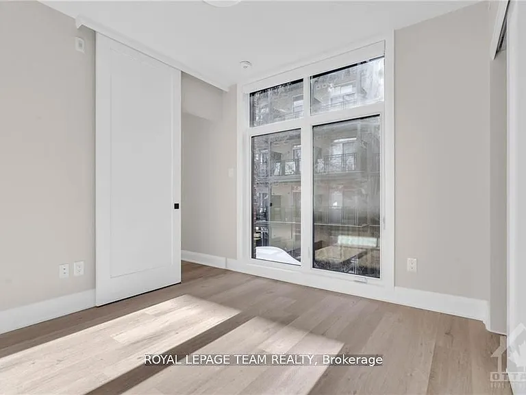 58 Florence St #2 — Photo 9