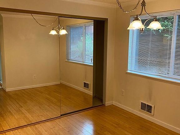 3rd image of 9927 NE 124th St APT 102