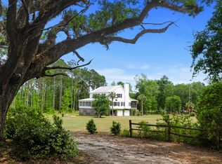 8725 Old Georgetown Rd, Mc Clellanville, SC 29458