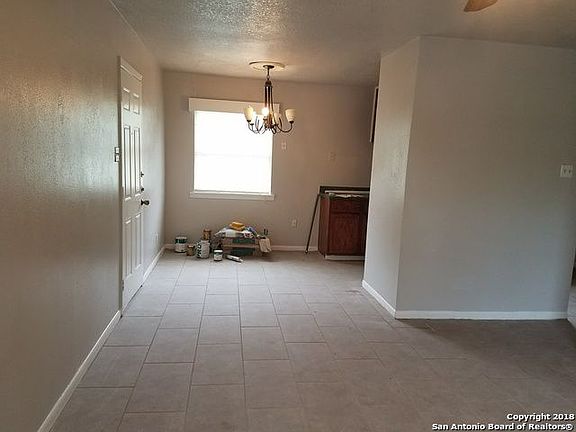 5th image of 119 Galaxy Dr