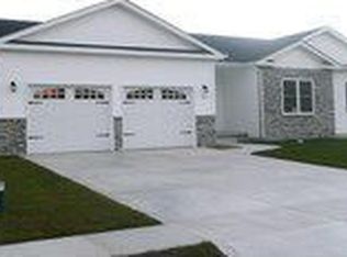 260 Lake Park Rd, Burns Harbor, IN 46304