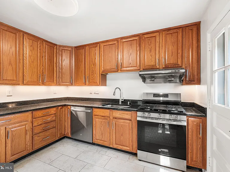 5313 Taney Ave — Photo 13