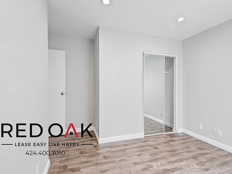 5224 Cartwright Ave #7 — Photo 15