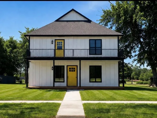 705 E Springer Ave, Guthrie, OK 73044