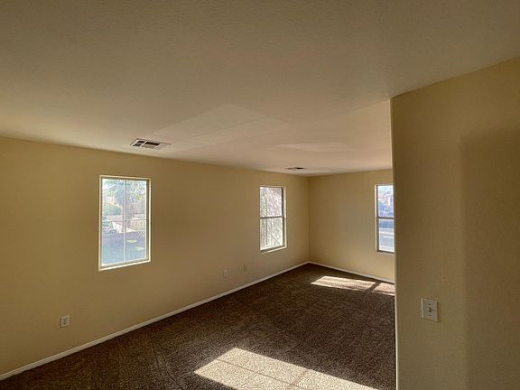 4th image of 8154 Royal Arches St