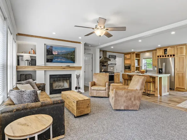 2388 45th St, Osceola, WI 54020