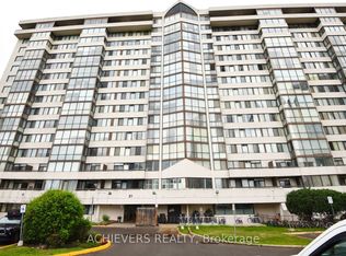 21 Markbrook Ln #1512, Toronto, ON M9V5E4