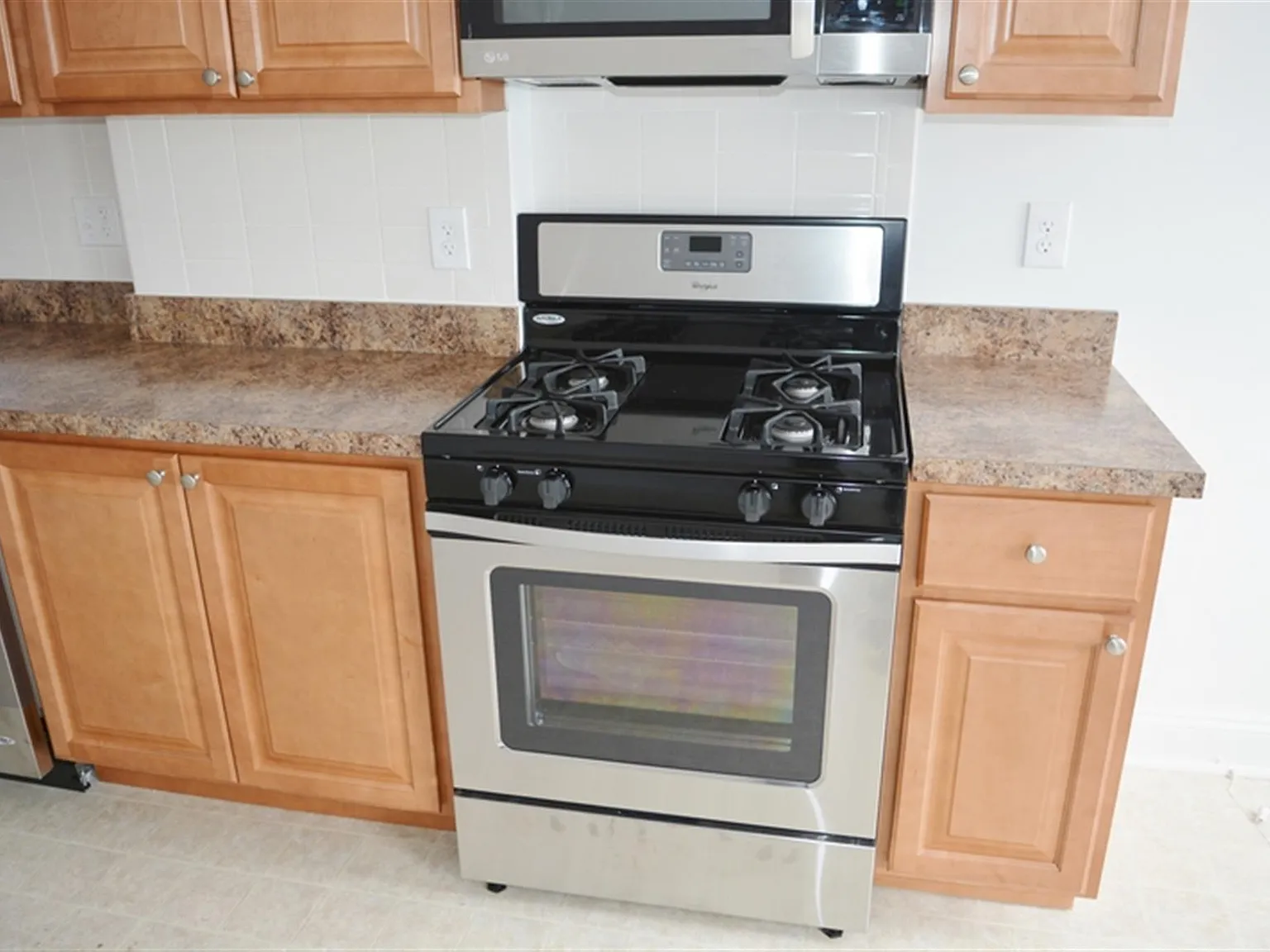 2 bed, $2,800 — Photo 2