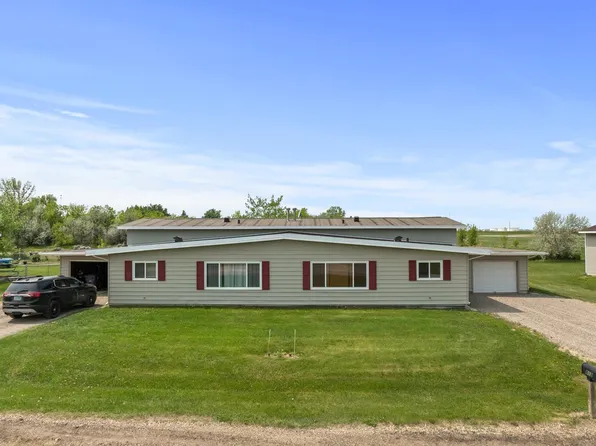 811 & 813 Tyler St NE, Berthold, ND 58718