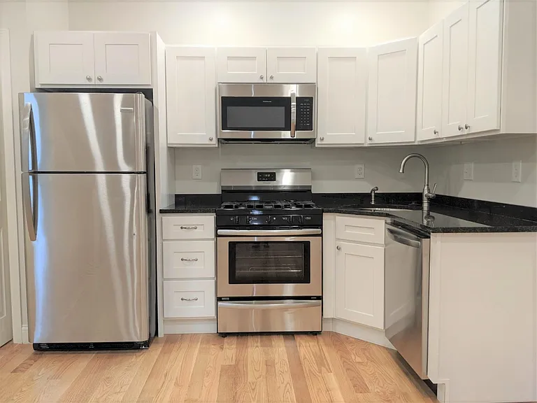 44 Cogswell Ave #3 — Photo 3