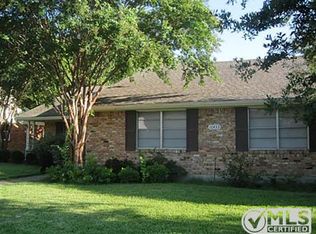 10433 Chesterton Dr, Dallas, TX 75238