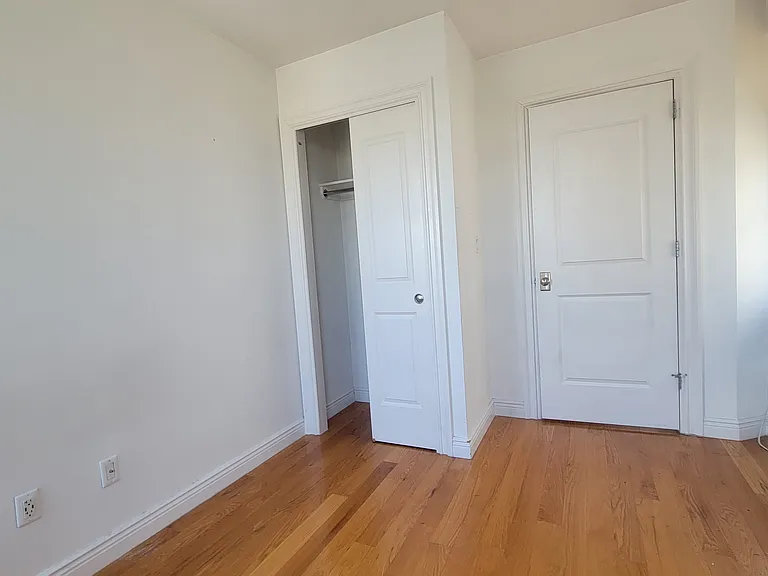 500 W 110th St #6C — Photo 20