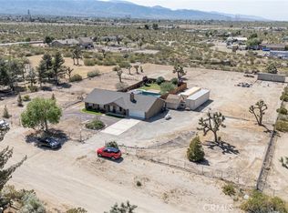 12186 Desert Ranch Rd, Phelan, CA 92371