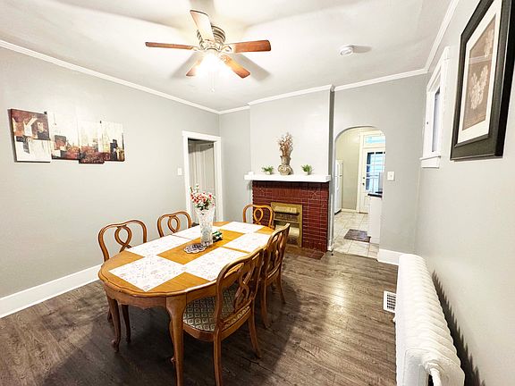 2nd image of 4212 Haldane St #1