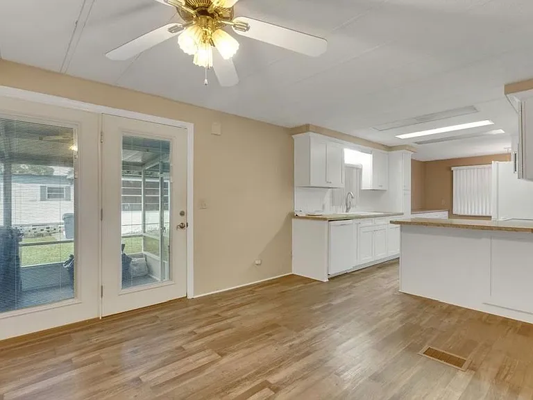 504 Skyline Dr E — Photo 5