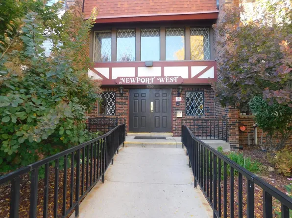 5253 North Lovers Lane ROAD #222, Milwaukee, WI 53225