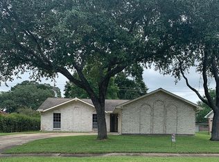2107 Willow Blvd, Pearland, TX 77581