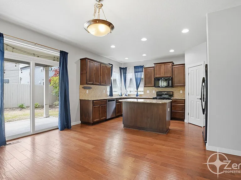 10406 NE 69th Ave — Photo 11
