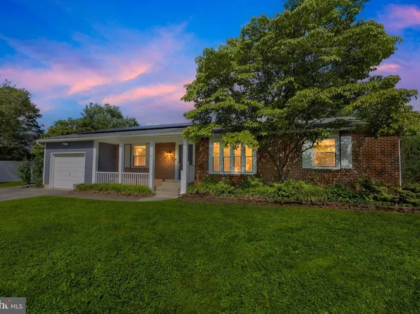 7 Camden Ave, Voorhees, NJ 08043