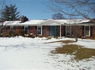 6071 Buttontown Rd, Greenville, IN 47124