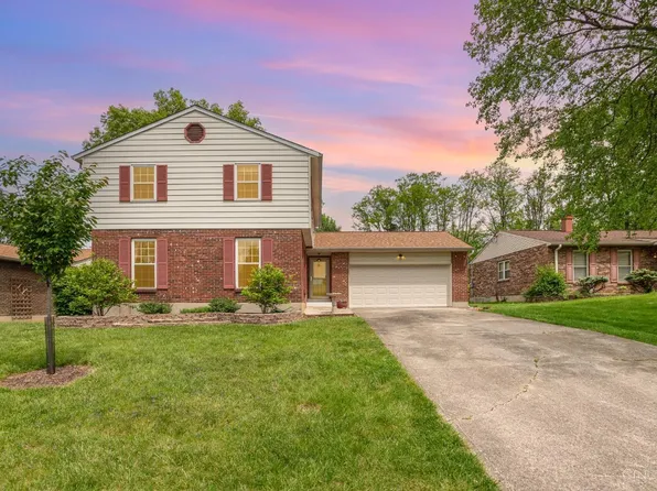 8406 Shenstone Dr, Cincinnati, OH 45255