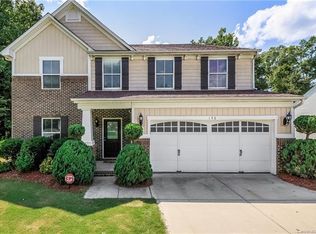 136 Poplin Pl, Clover, SC 29710