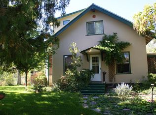1012 Rogers St, OKANOGAN, WA 98840