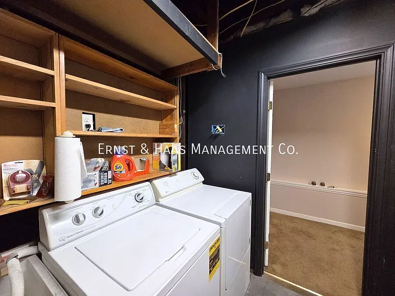 2080 Senasac Ave — Photo 32