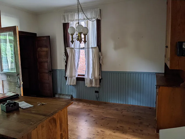 Kitchen (1st floor)
