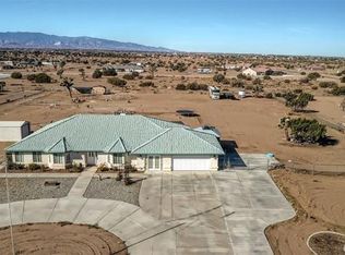 10050 Lilac Rd, Oak Hills, CA 92344