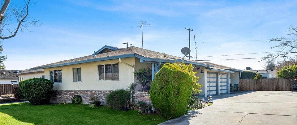 1st image of 2330 Patricia Dr