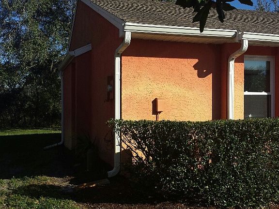 2nd image of 833 Pebble Creek Cir