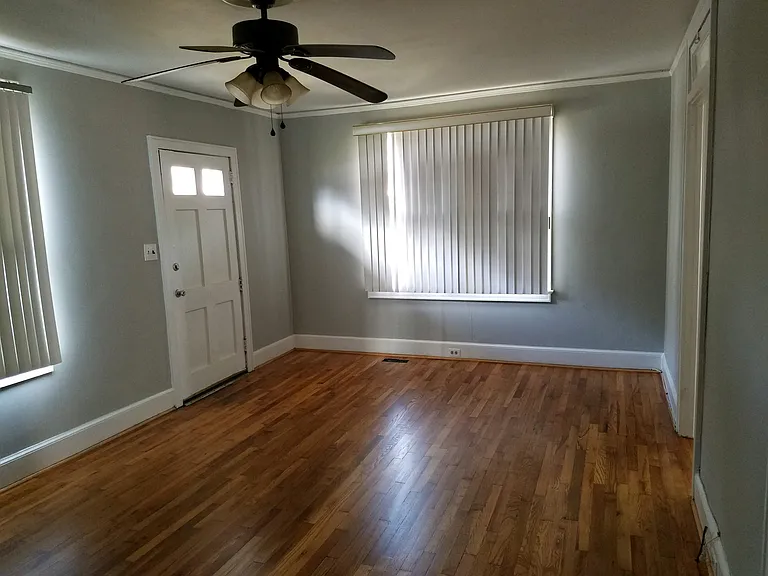 320-322 S Woodrow St — Photo 7