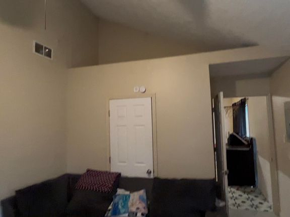 5th image of 2301 S Vine St